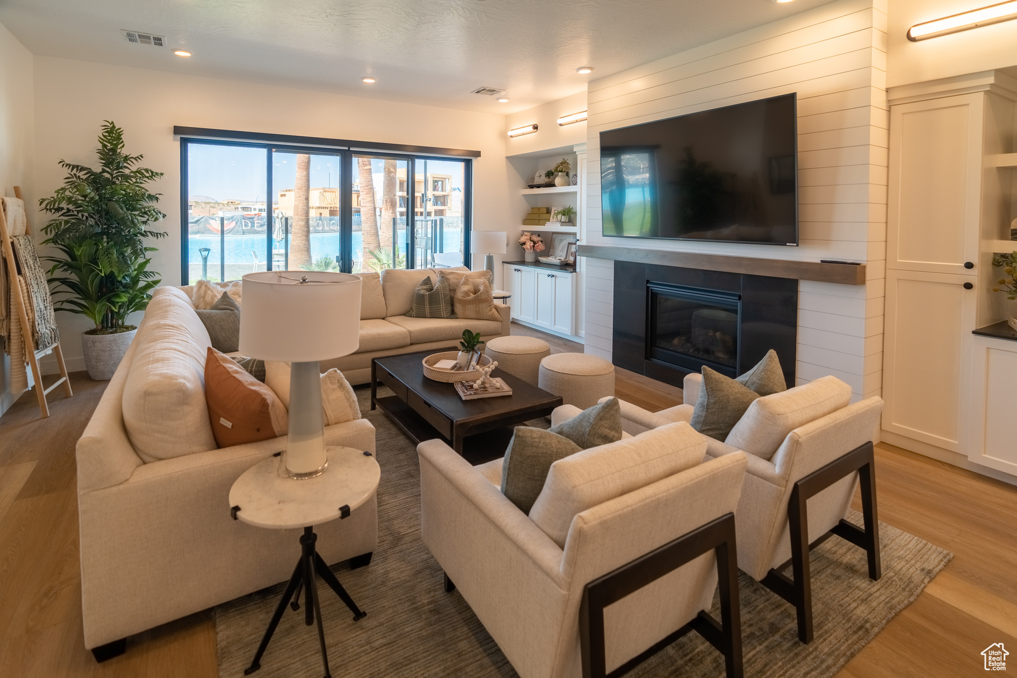 DESERT COLOR RESORT PH 2B - Residential