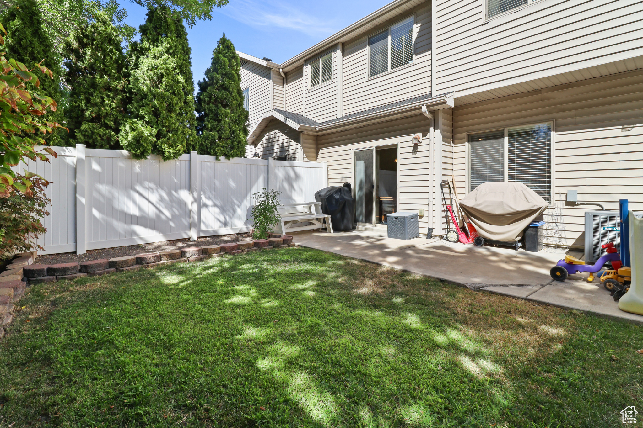 STONEGATE - Residential