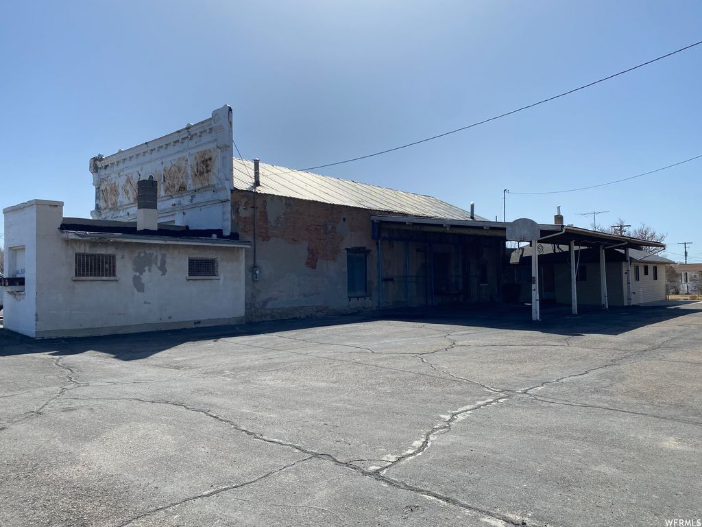 Photo of 303 W RAILROAD AVE, Price, UT 84501 (MLS # 2124292)