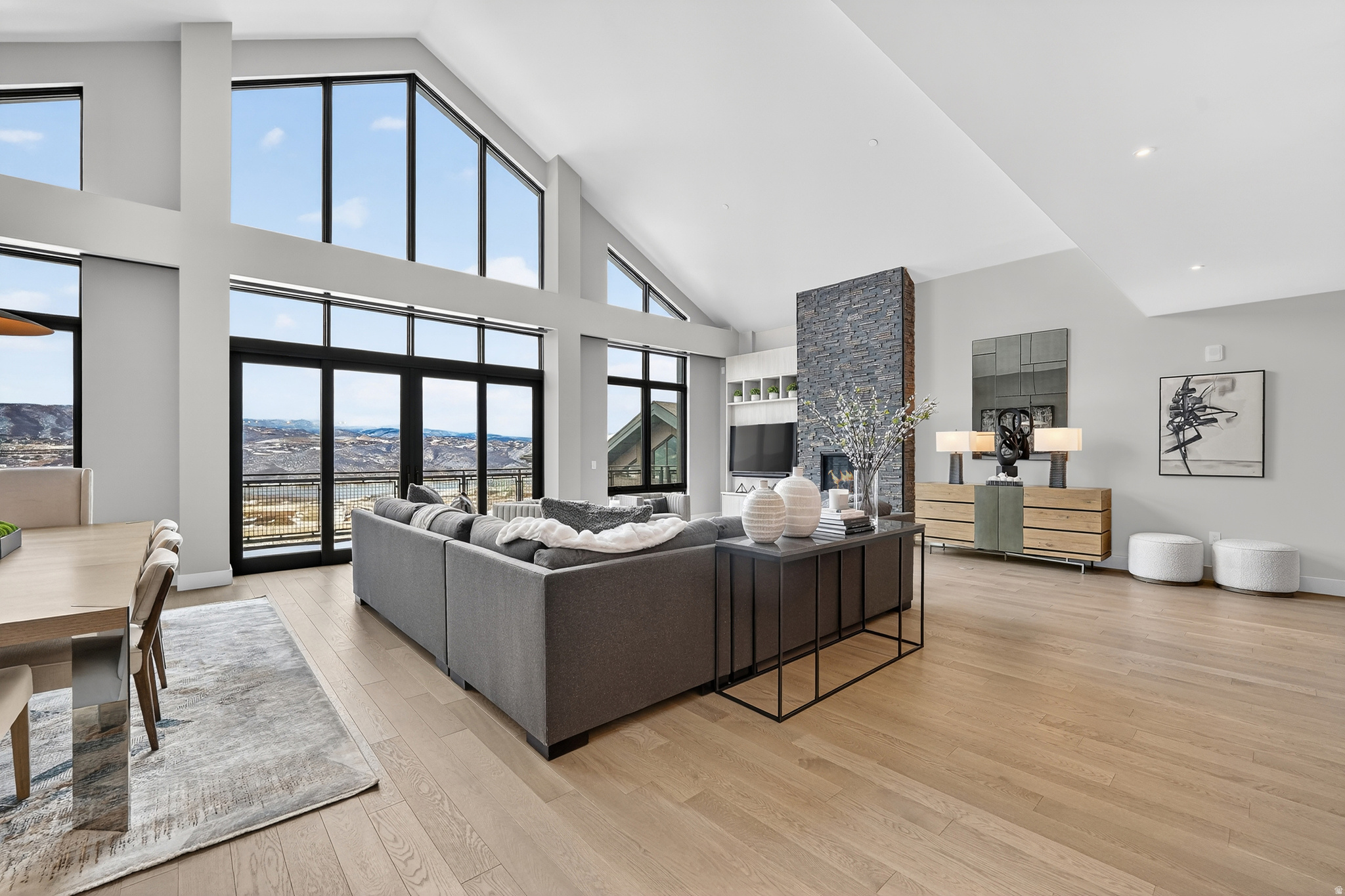 RESIDENCES AT THE GRAND HYATT - Residential