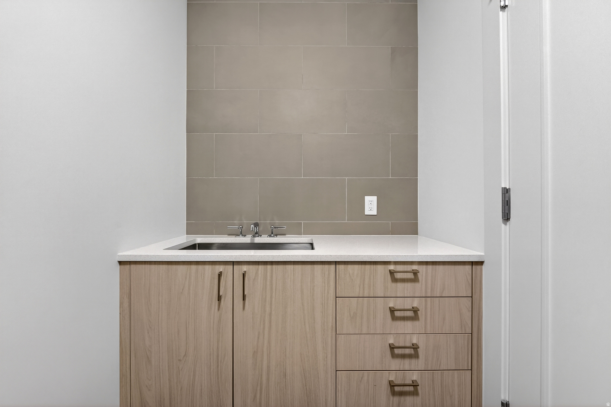 RESIDENCES AT THE GRAND HYATT - Residential