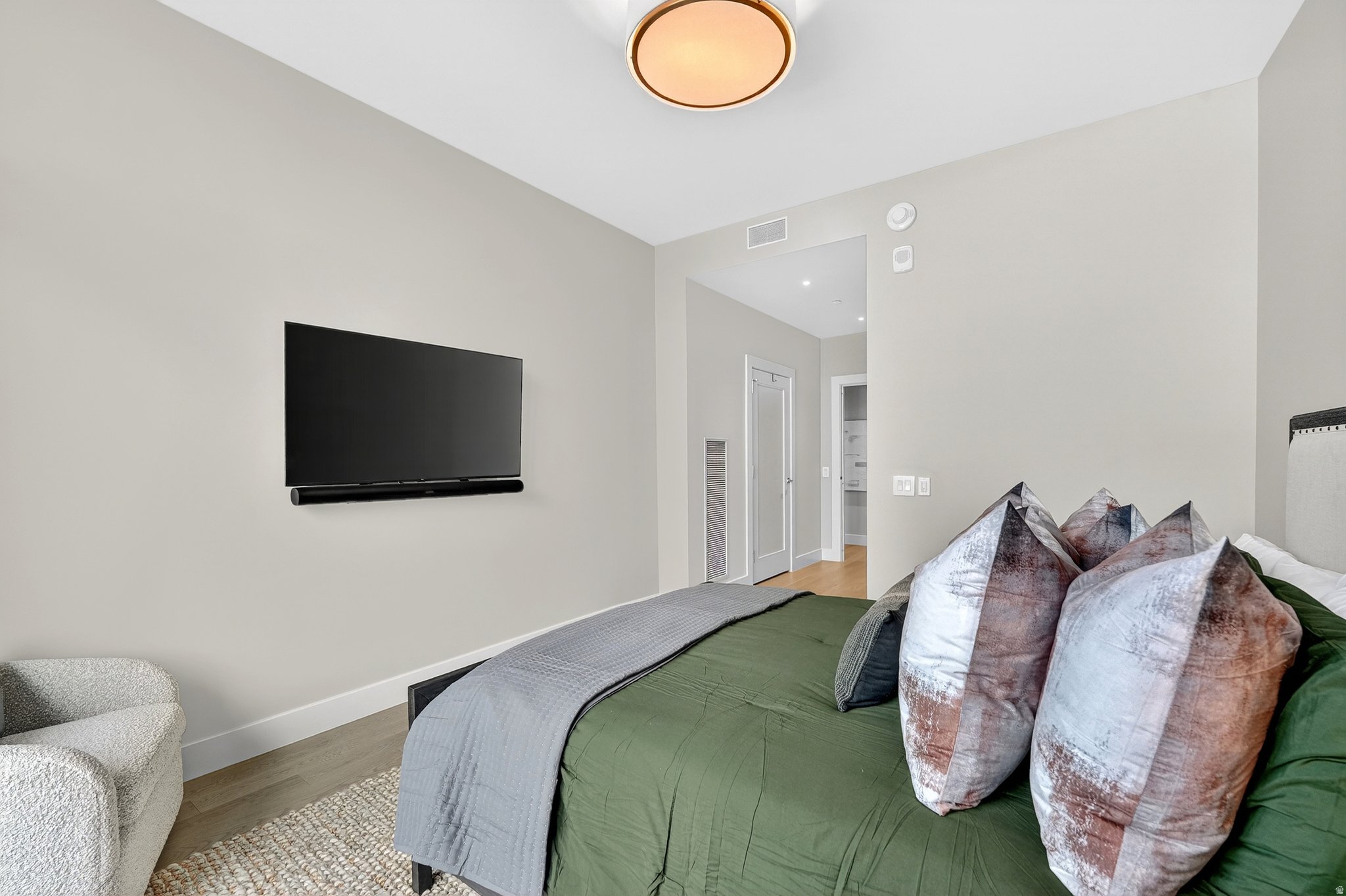 RESIDENCES AT THE GRAND HYATT - Residential