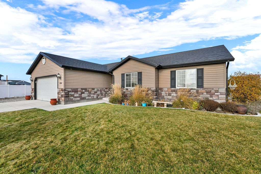 Photo of 2395 N 4300 W, Corinne, UT 84307 (MLS # 2124504)