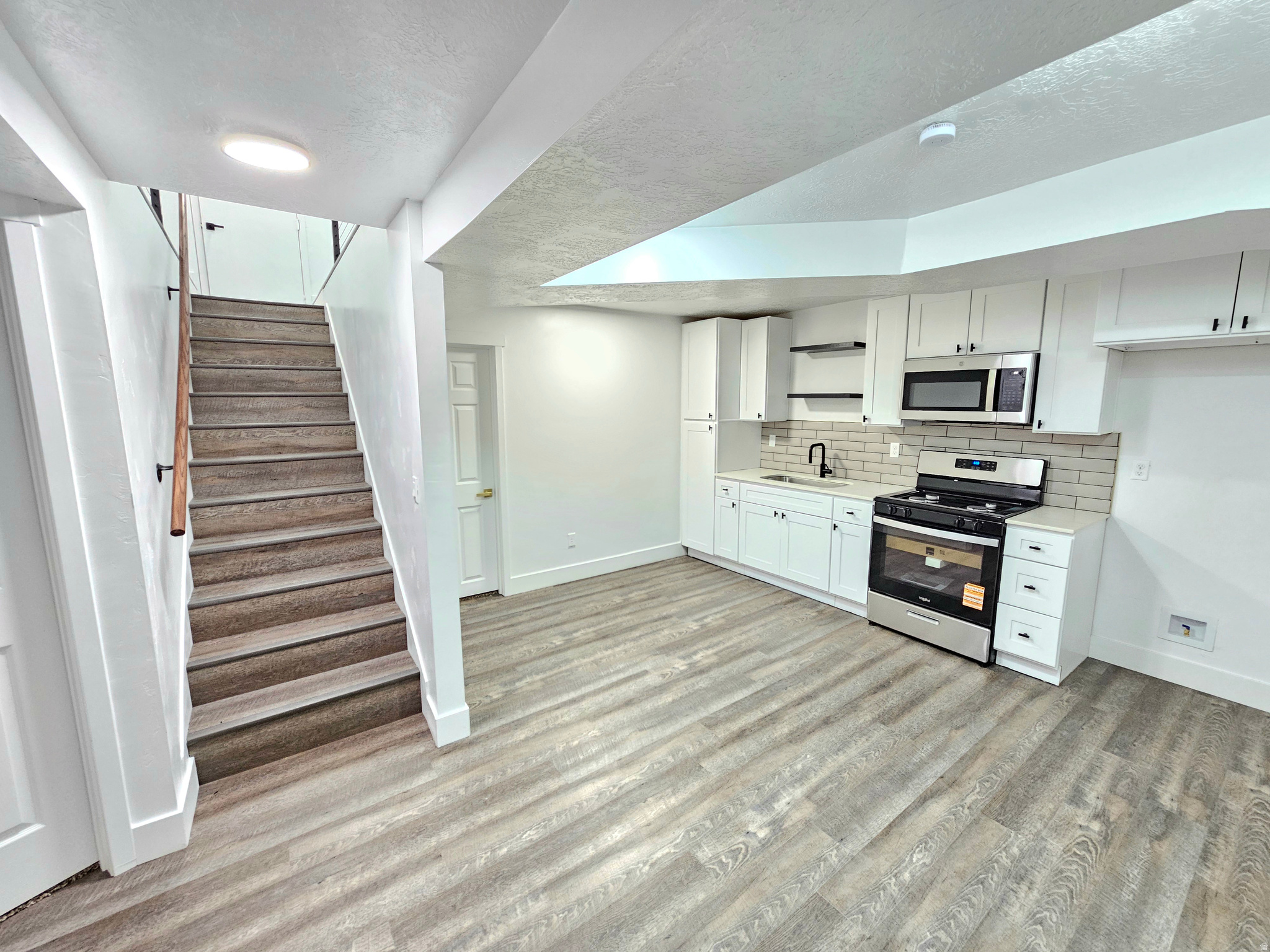 COUNTRY CREEK ESTATES #2 - Residential