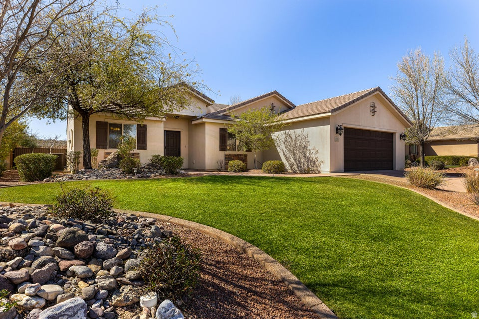 TERRACES AT SEVEN HILLS PH 1 - Residential