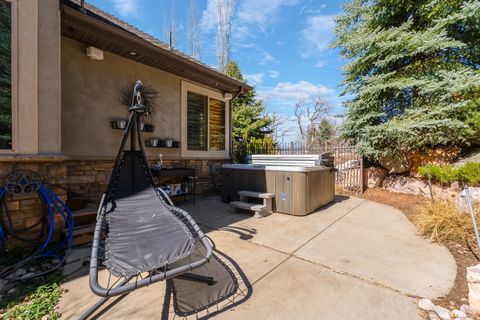 Tiny photo for 3532 N LAYTON RIDGE DR, Layton, UT 84040 (MLS # 2144952)