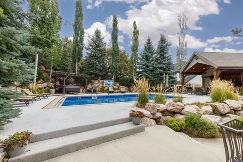 Tiny photo for 3532 N LAYTON RIDGE DR, Layton, UT 84040 (MLS # 2144952)