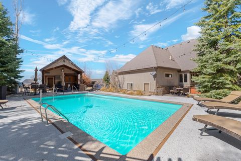 Tiny photo for 3532 N LAYTON RIDGE DR, Layton, UT 84040 (MLS # 2144952)