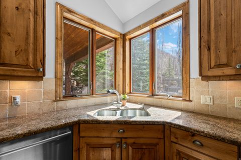 Tiny photo for 3532 N LAYTON RIDGE DR, Layton, UT 84040 (MLS # 2144952)