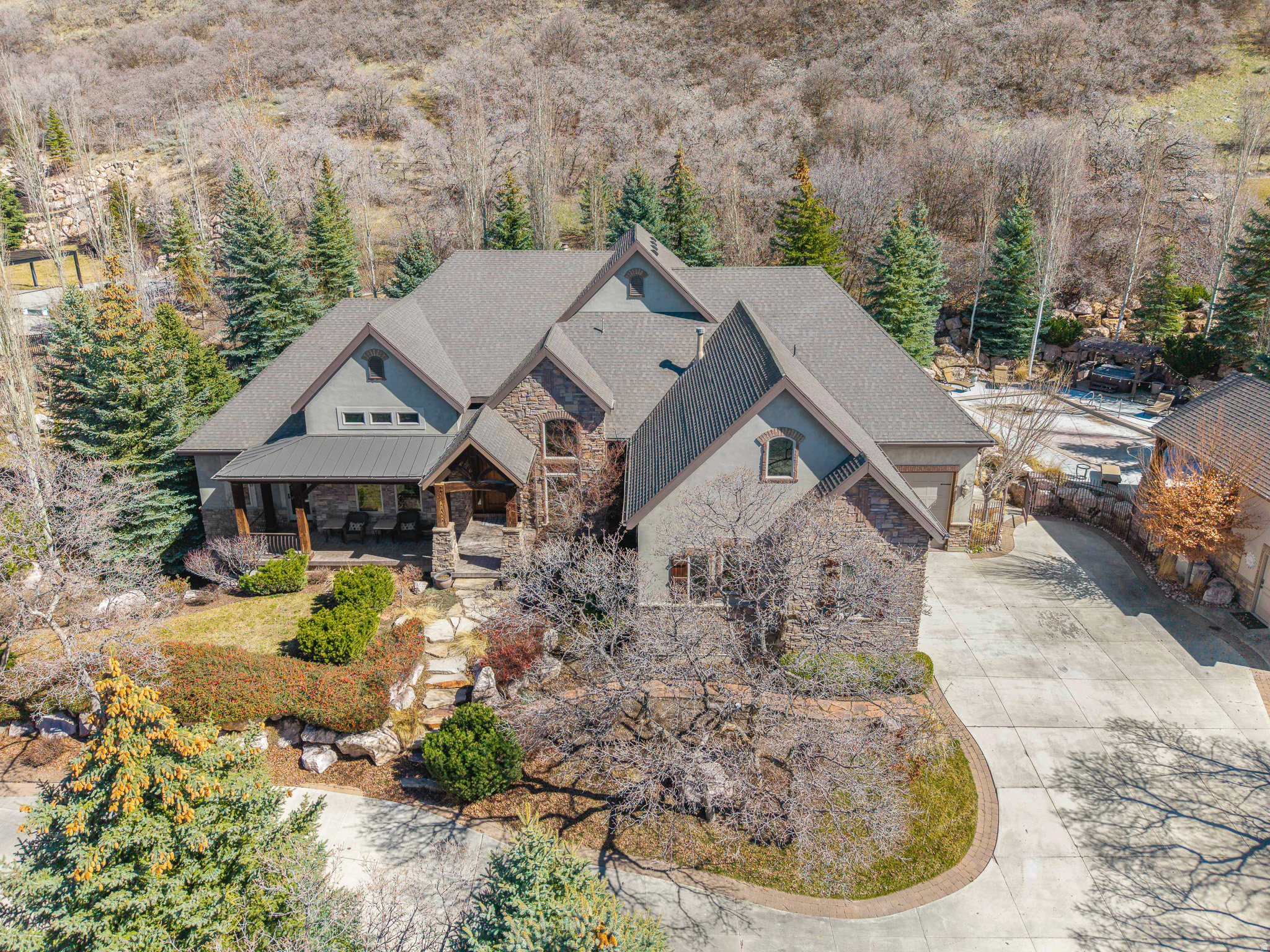 LAYTON RIDGES - Residential