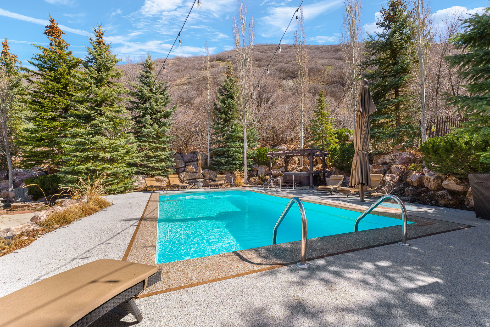 LAYTON RIDGES - Residential