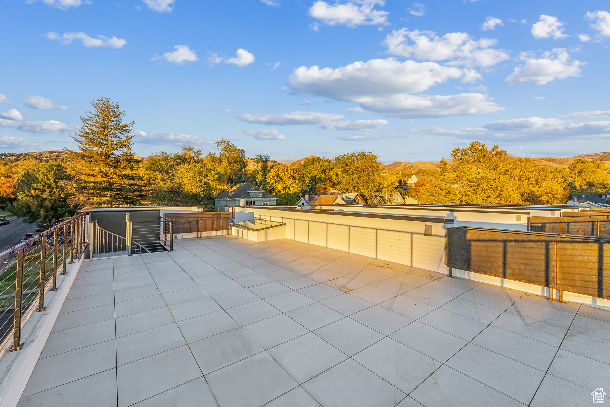 3RD AVENUE TOWNHOMES - Residential