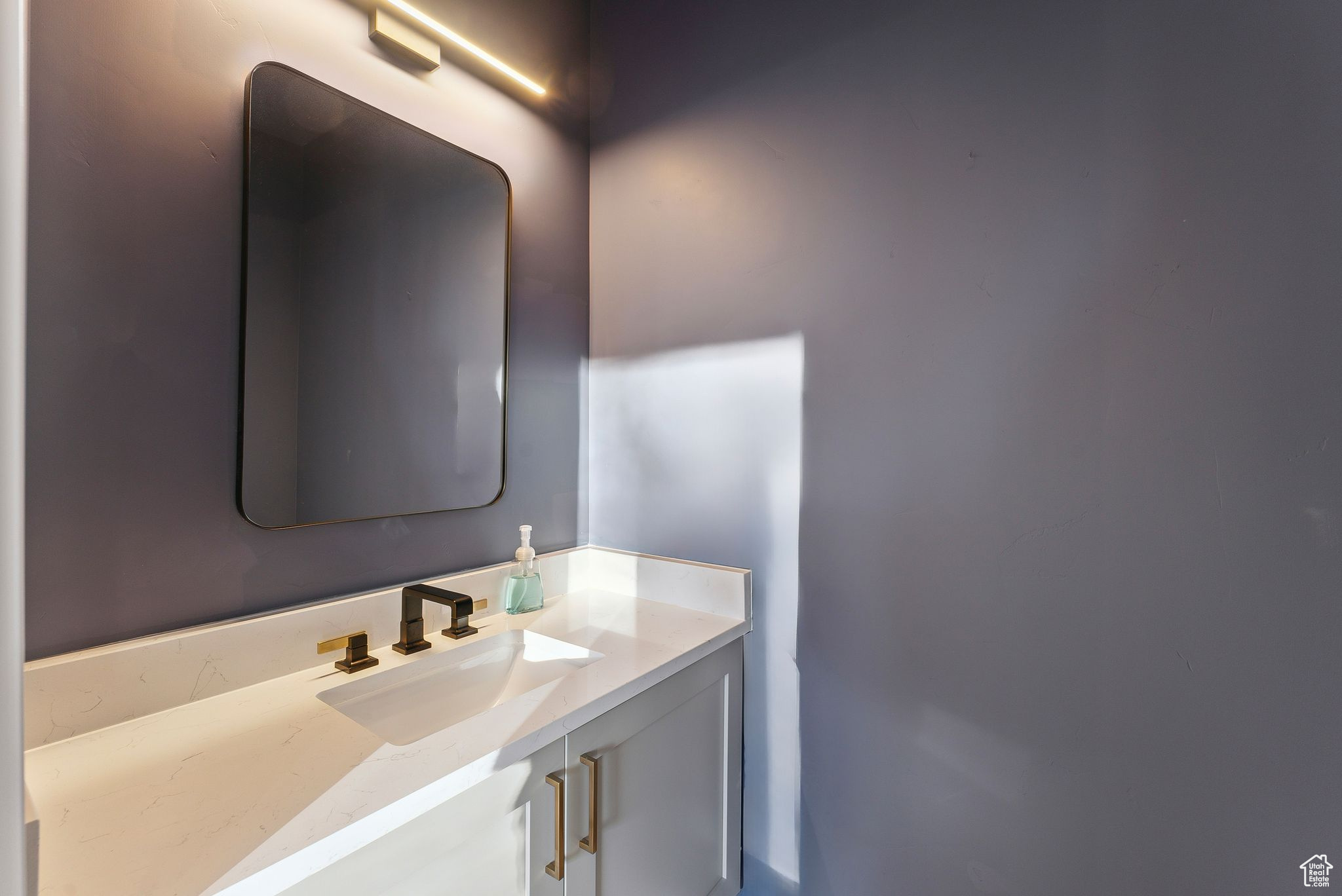 3RD AVENUE TOWNHOMES - Residential