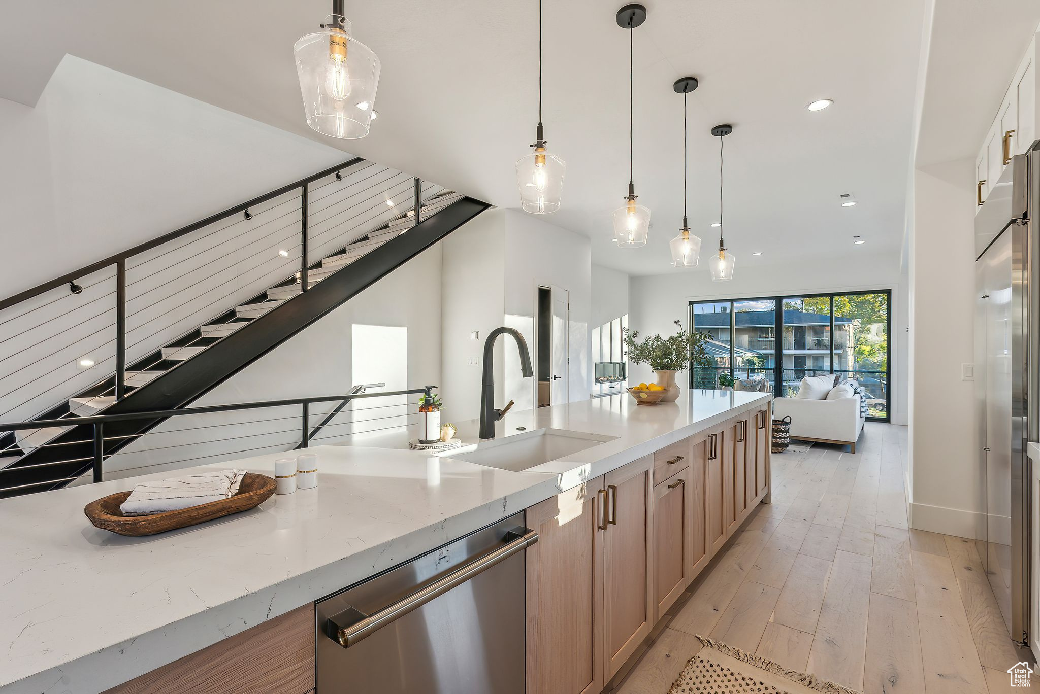 3RD AVENUE TOWNHOMES - Residential