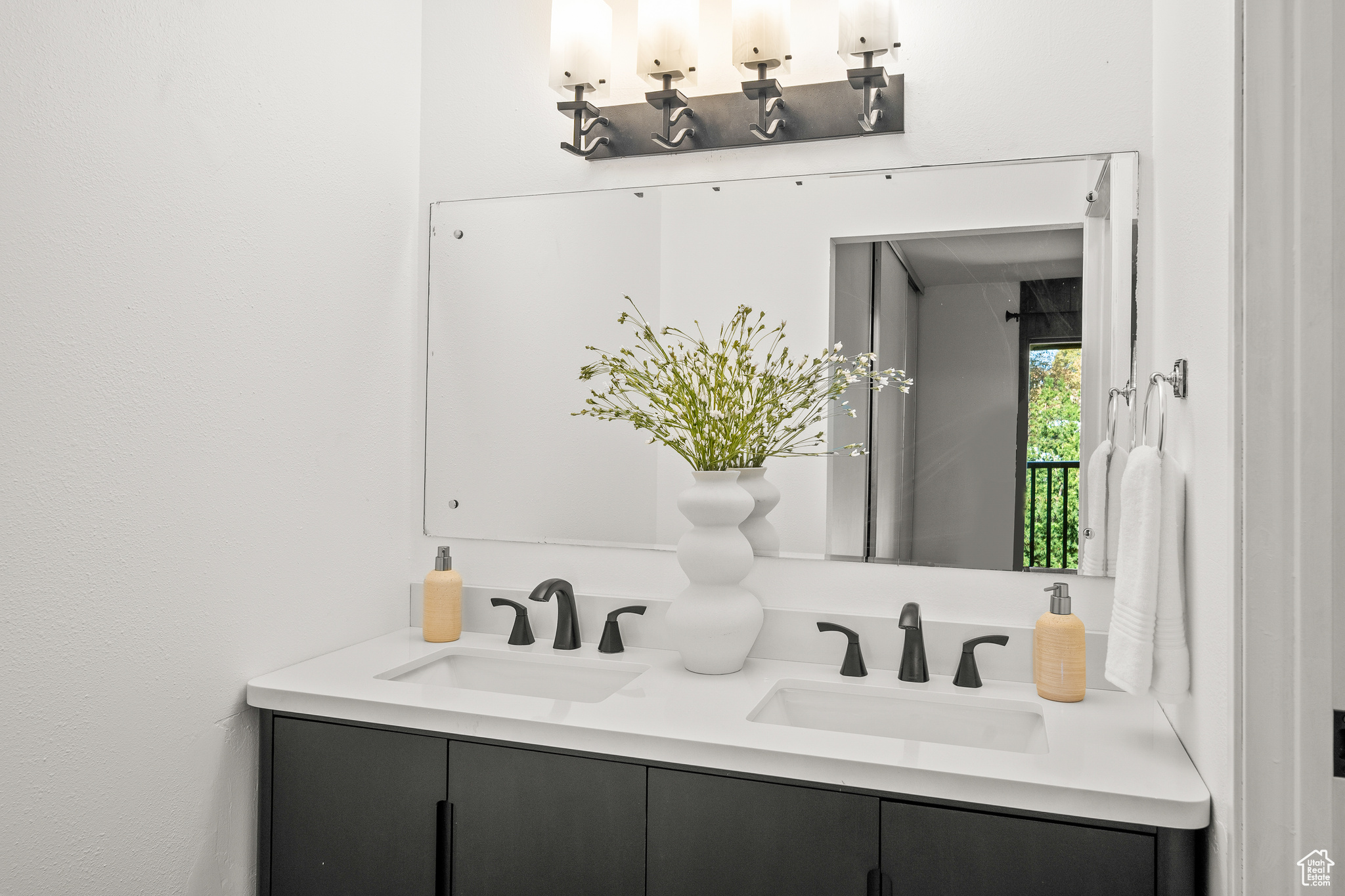 HIDDEN LAKE CONDM - Residential