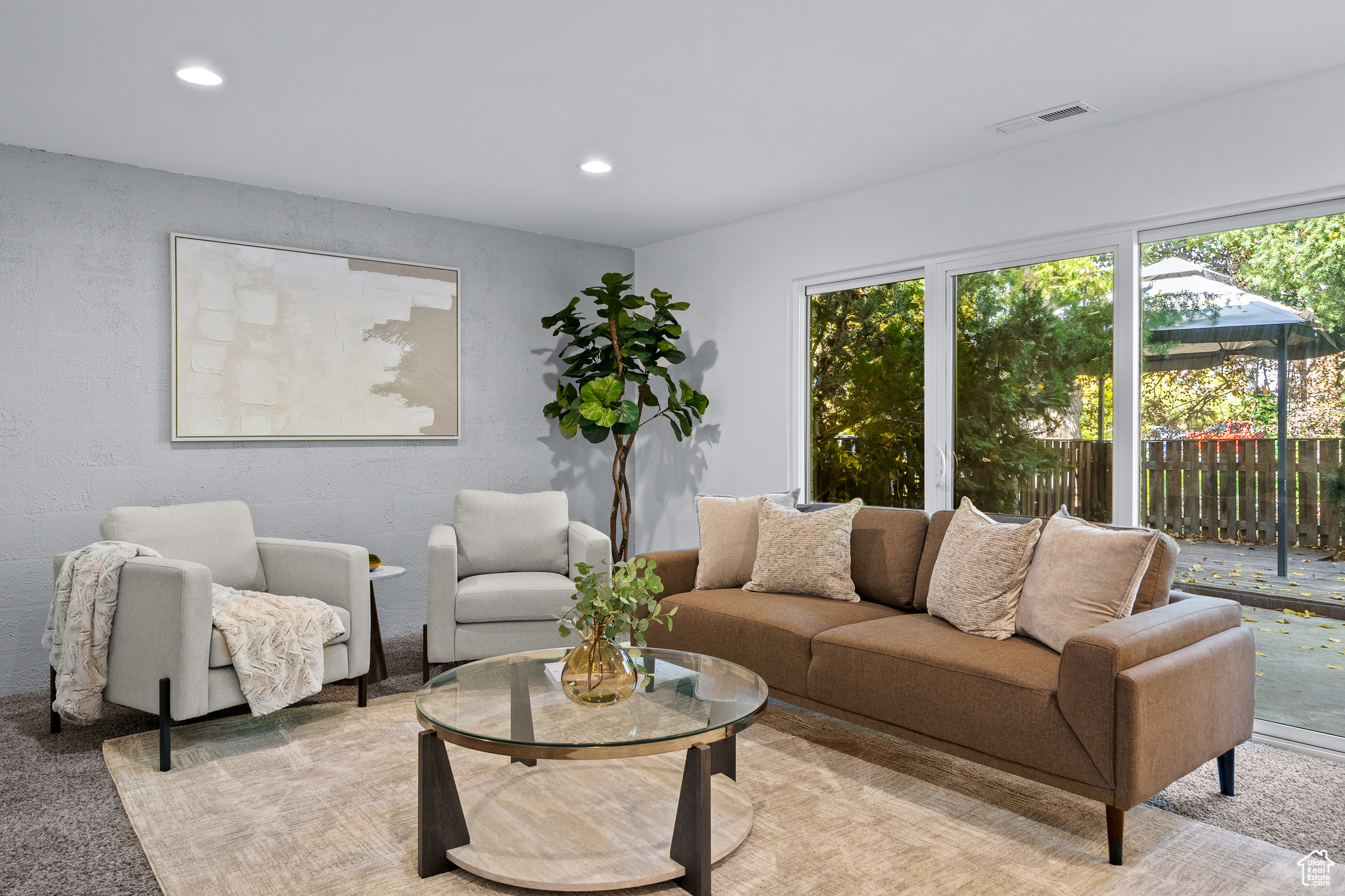 HIDDEN LAKE CONDM - Residential