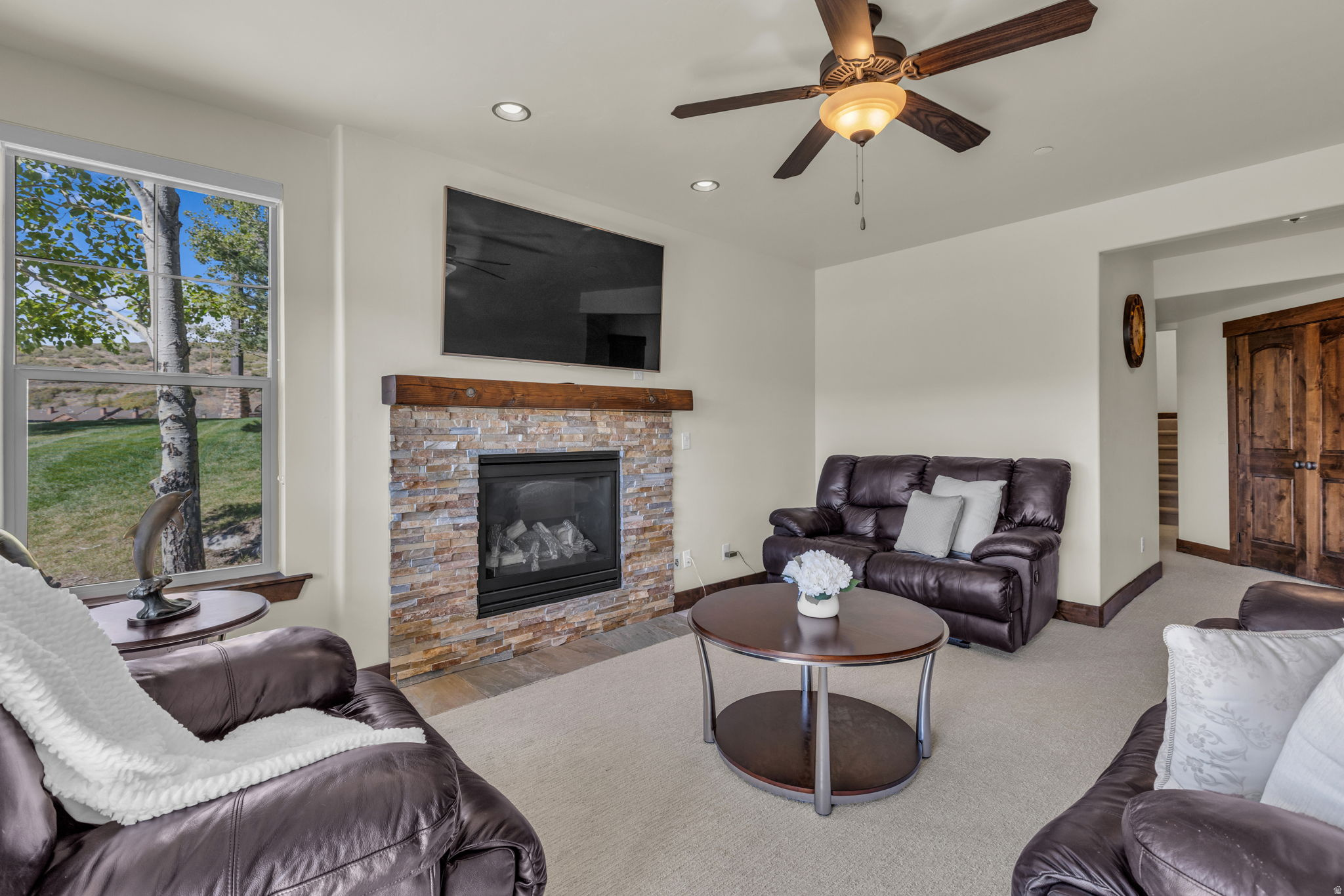 IROQUOIS - Residential