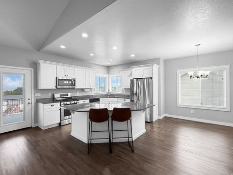 Tiny photo for 644 S 900 E, Brigham City, UT 84302 (MLS # 2128050)