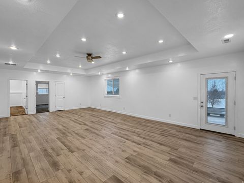 Tiny photo for 644 S 900 E, Brigham City, UT 84302 (MLS # 2128050)