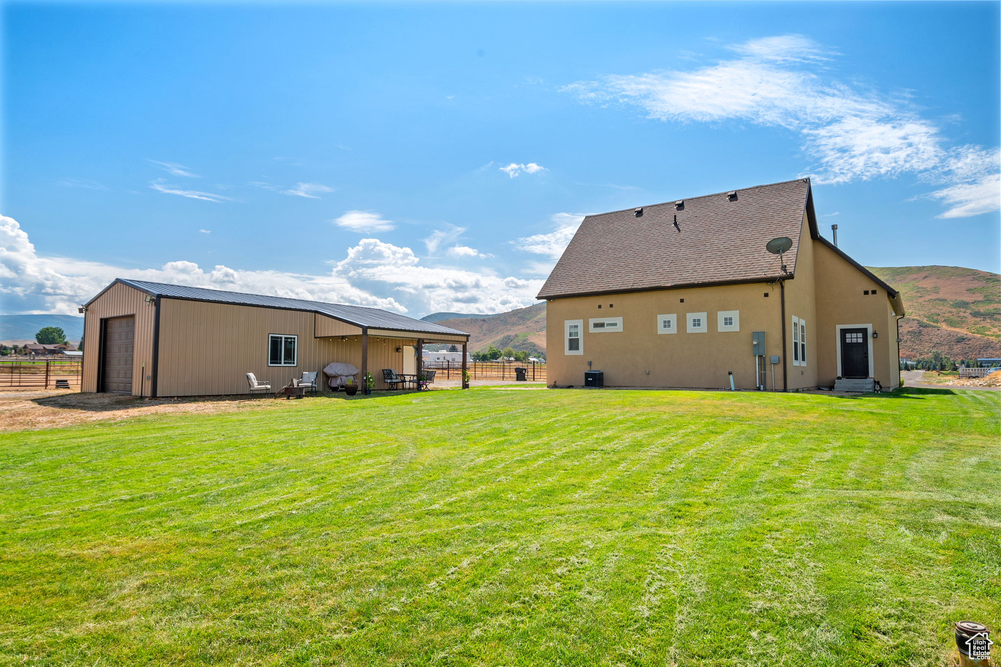 THREE FARM ESTATES - Residential