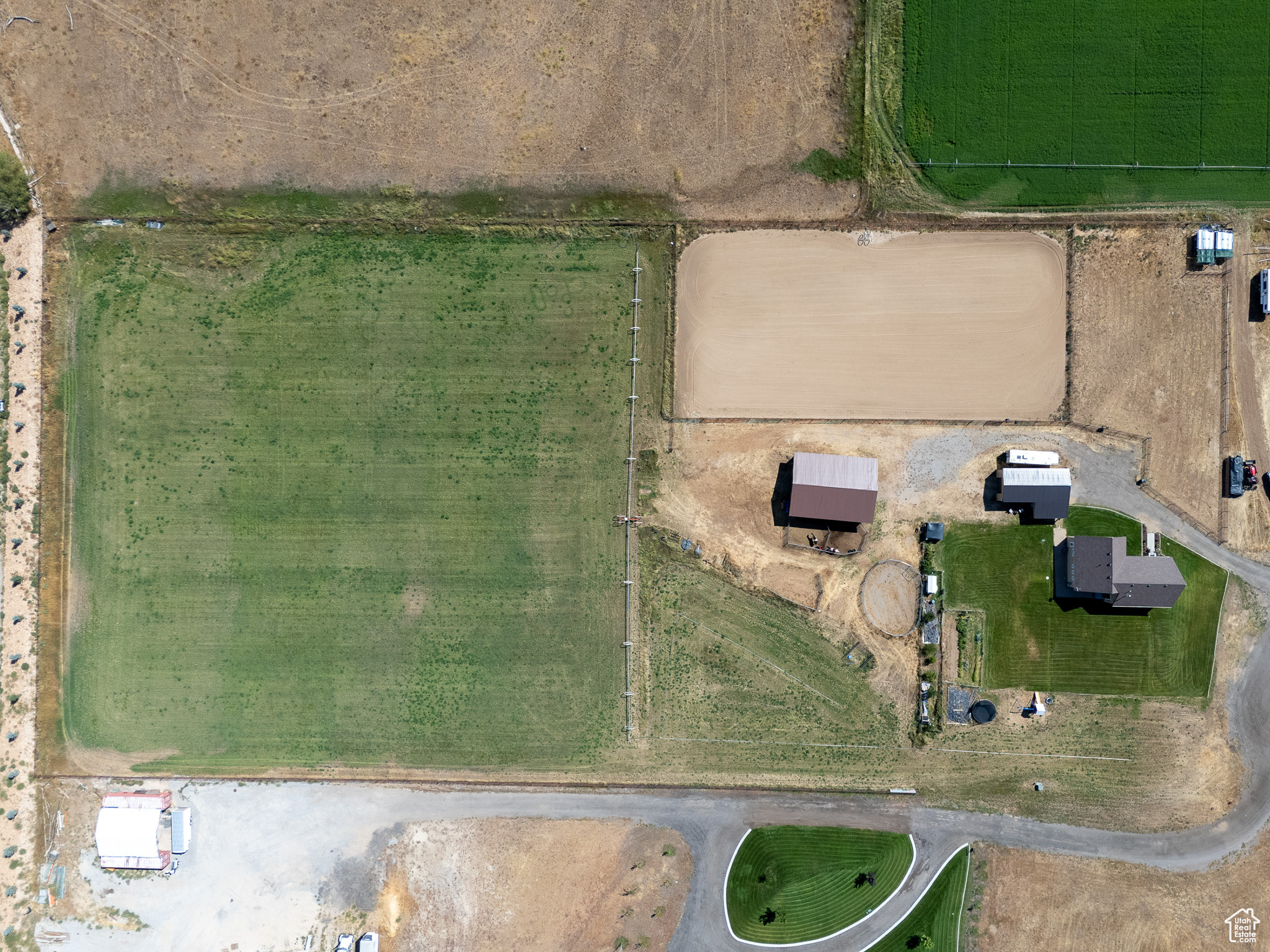 THREE FARM ESTATES - Residential