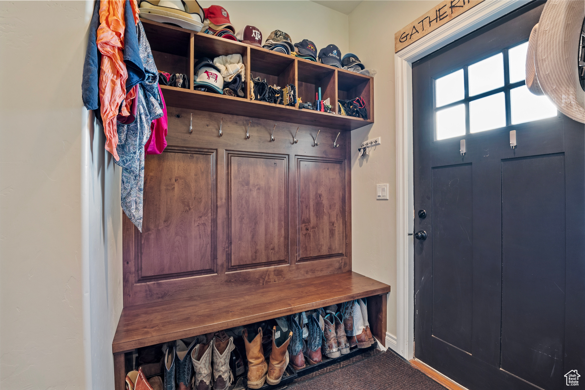 THREE FARM ESTATES - Residential