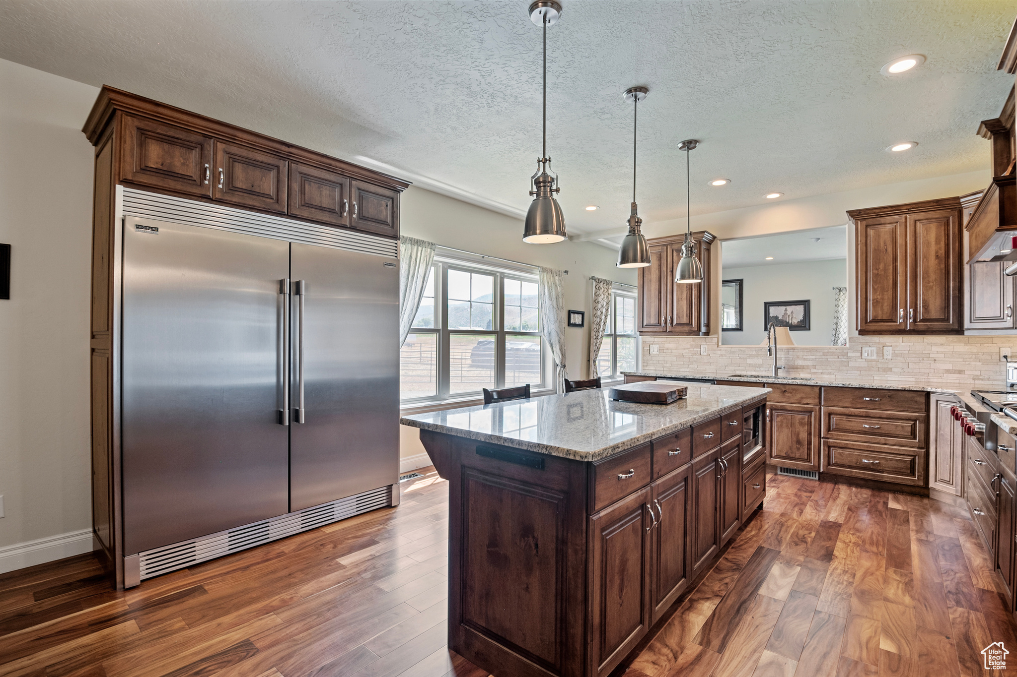 THREE FARM ESTATES - Residential