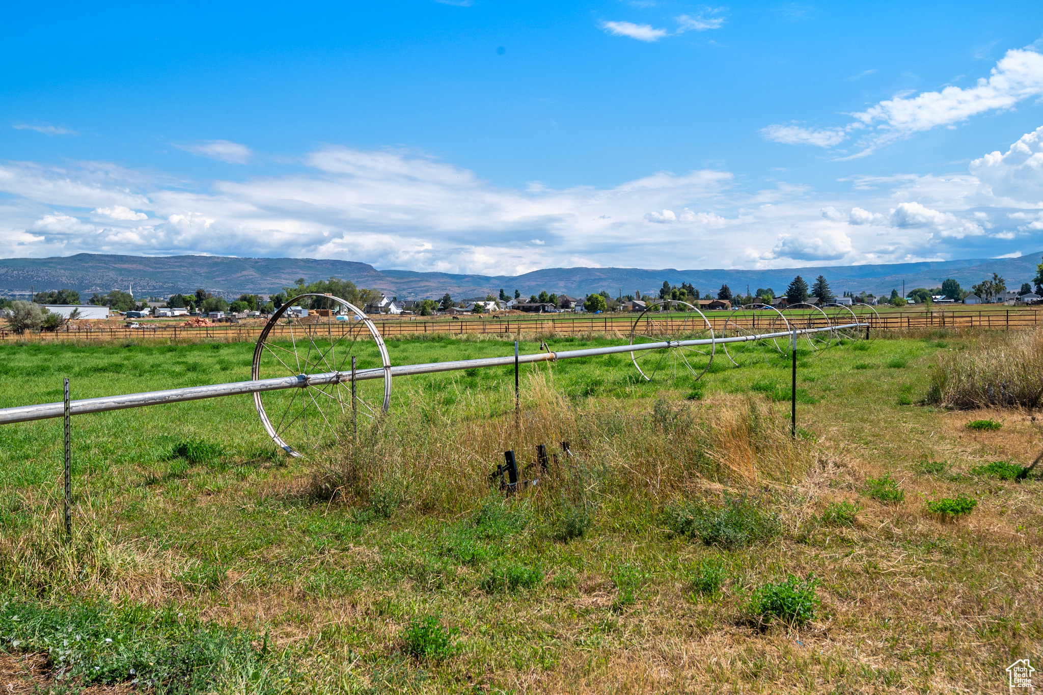 THREE FARM ESTATES - Residential