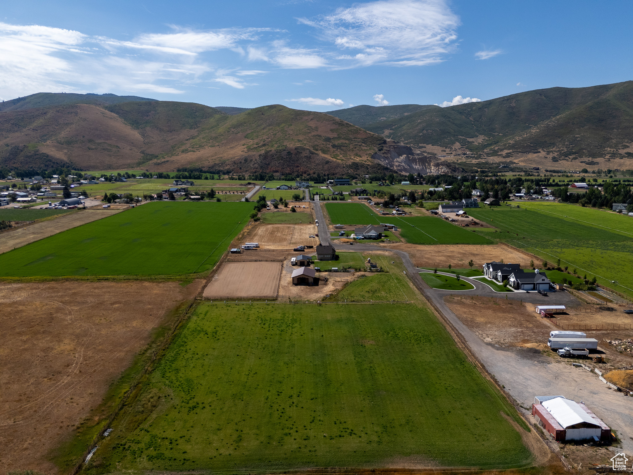 THREE FARM ESTATES - Residential