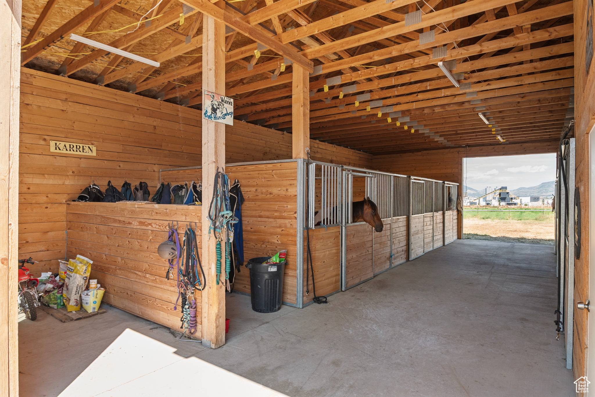 THREE FARM ESTATES - Residential