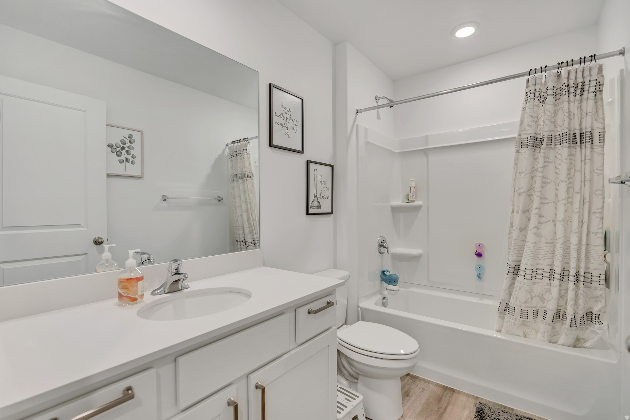 QUIET VALLEY - Residential