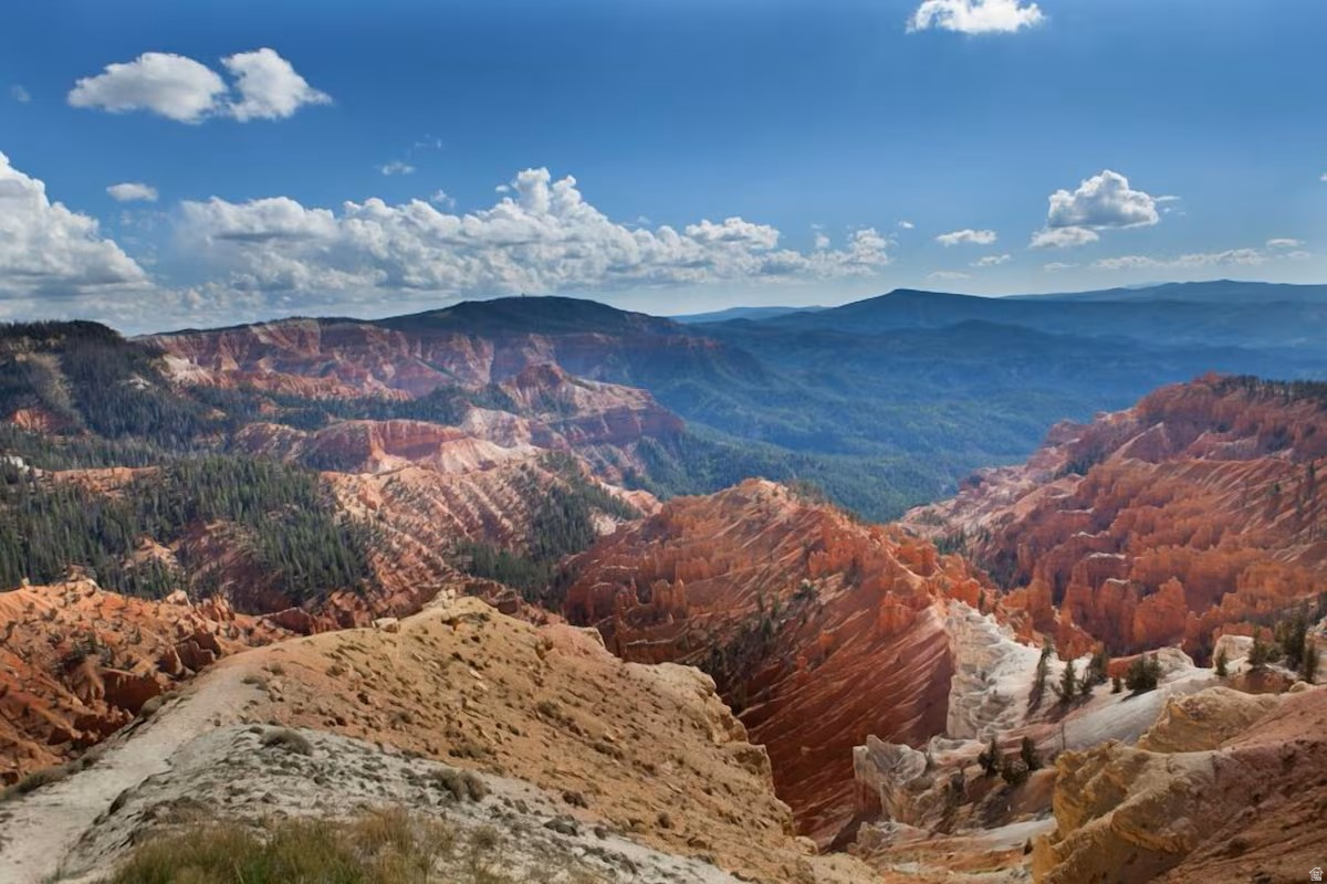 GIANT STEPS CONDOMINIUMS - Residential