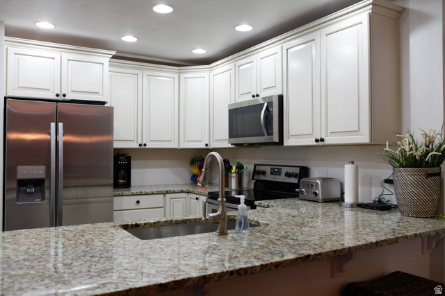 GIANT STEPS CONDOMINIUMS - Residential