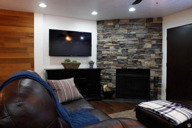 GIANT STEPS CONDOMINIUMS - Residential