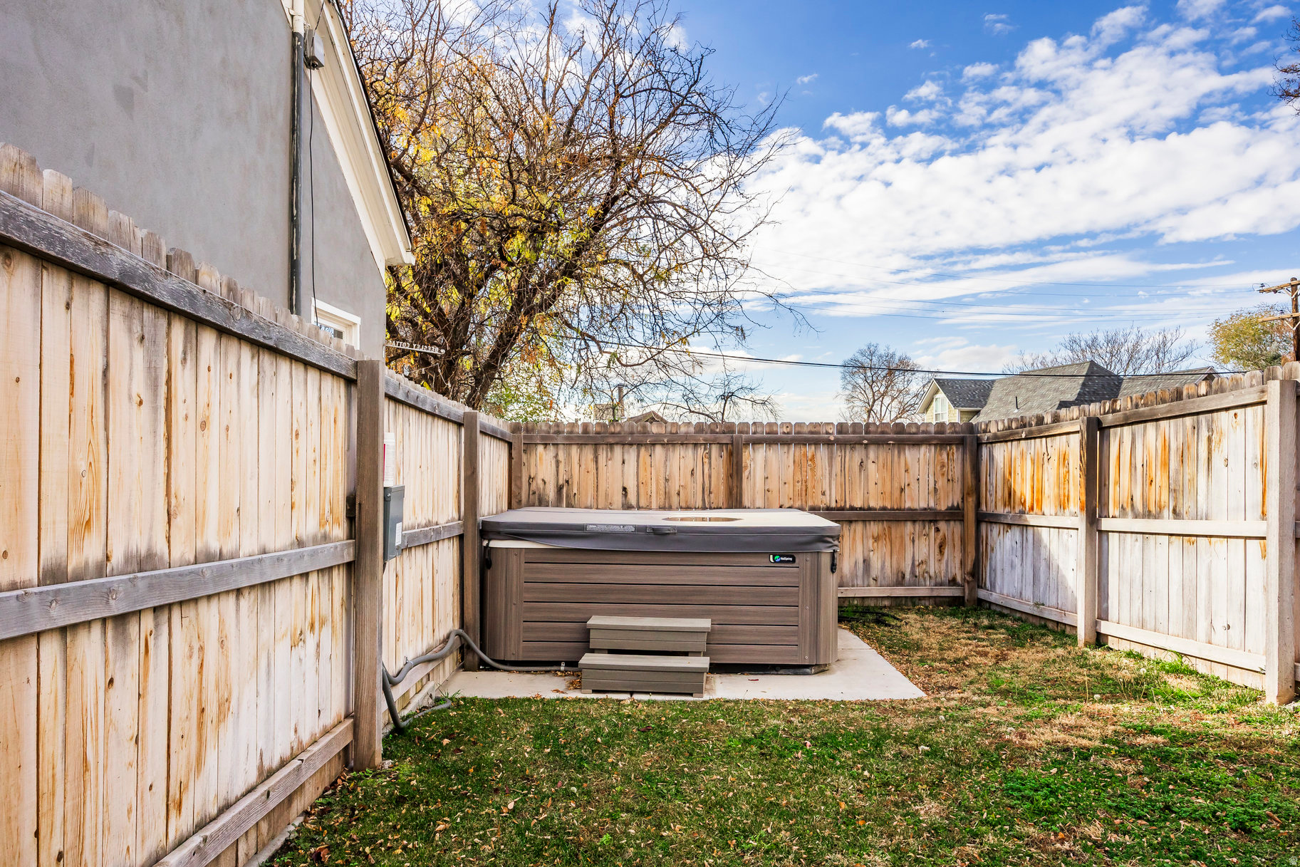 CAPITOL HILL - Residential