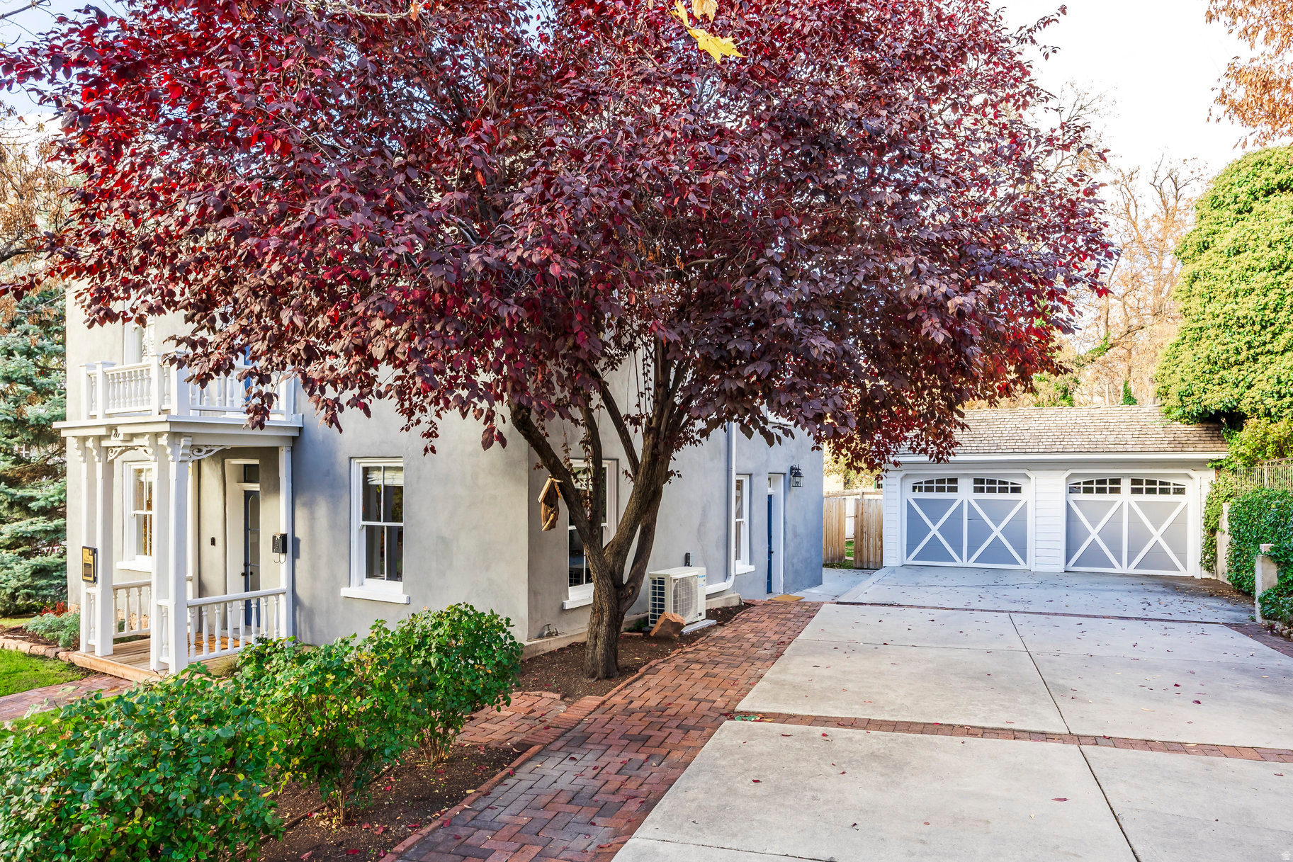 CAPITOL HILL - Residential