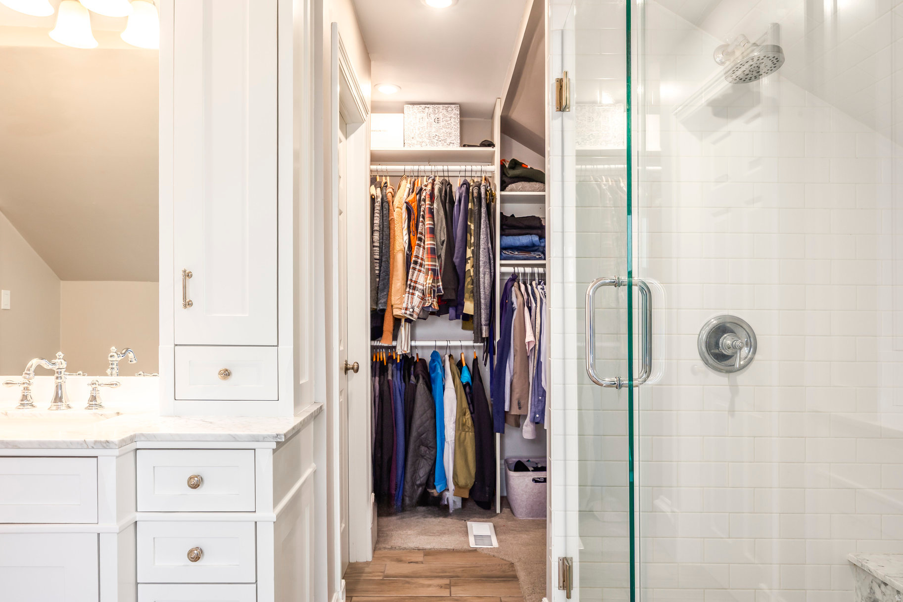 CAPITOL HILL - Residential