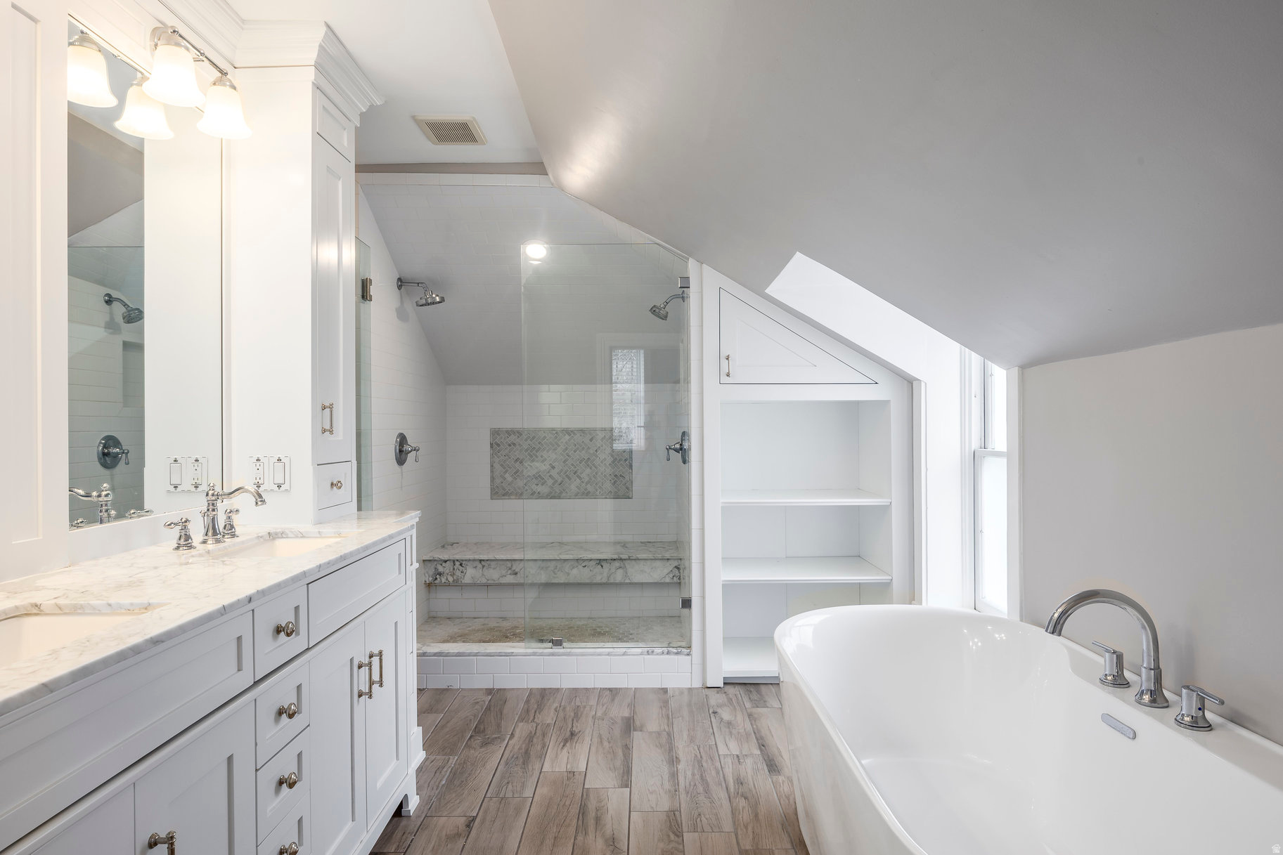 CAPITOL HILL - Residential