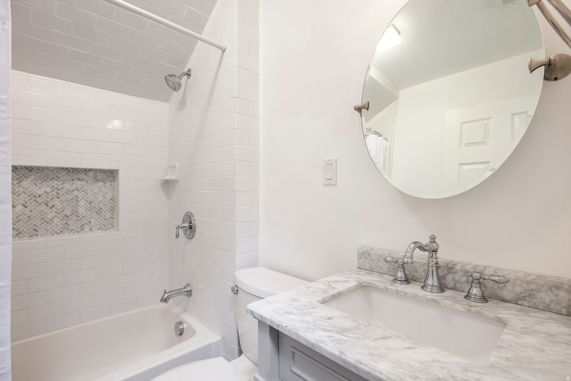 CAPITOL HILL - Residential