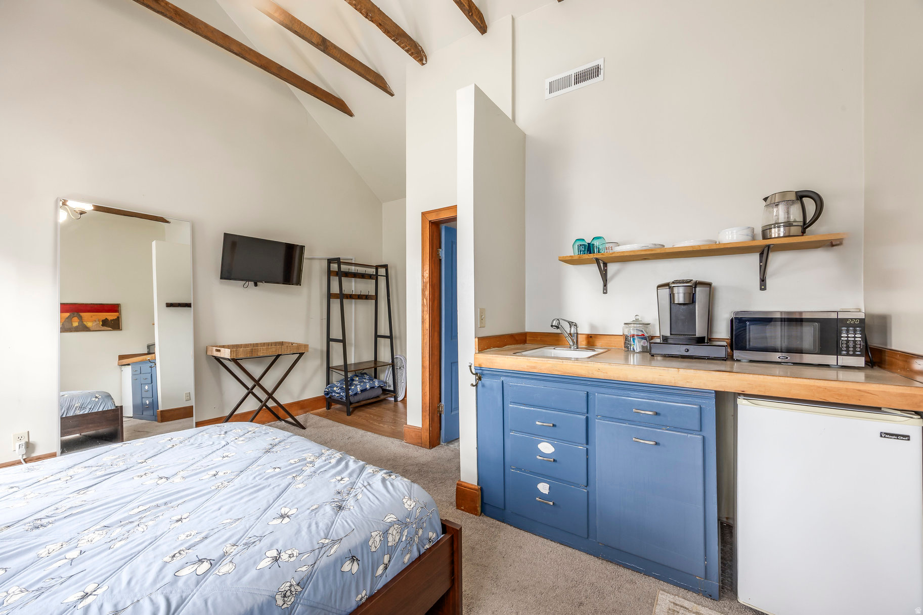 CAPITOL HILL - Residential