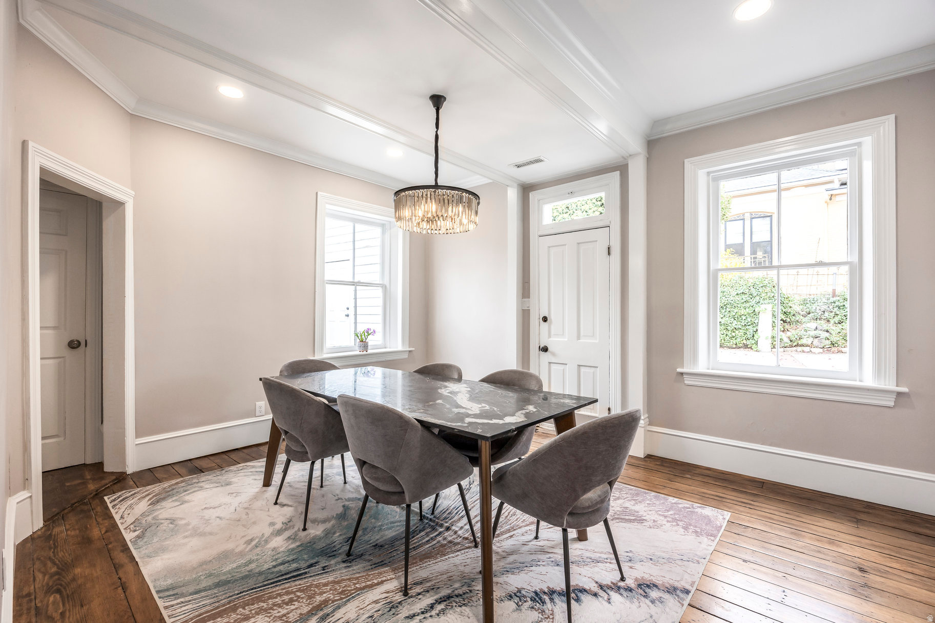 CAPITOL HILL - Residential