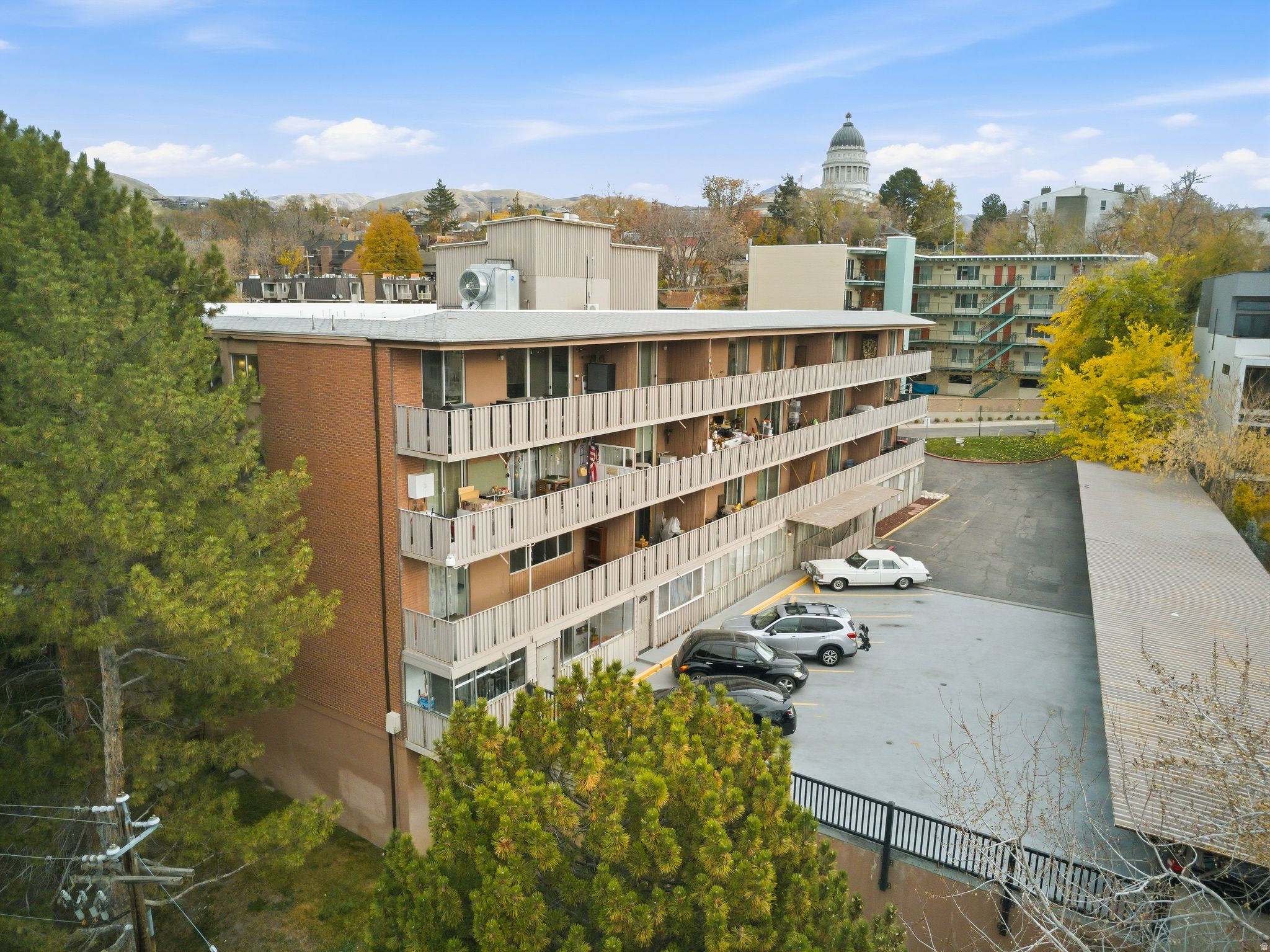 CAPITOL HILL - Residential