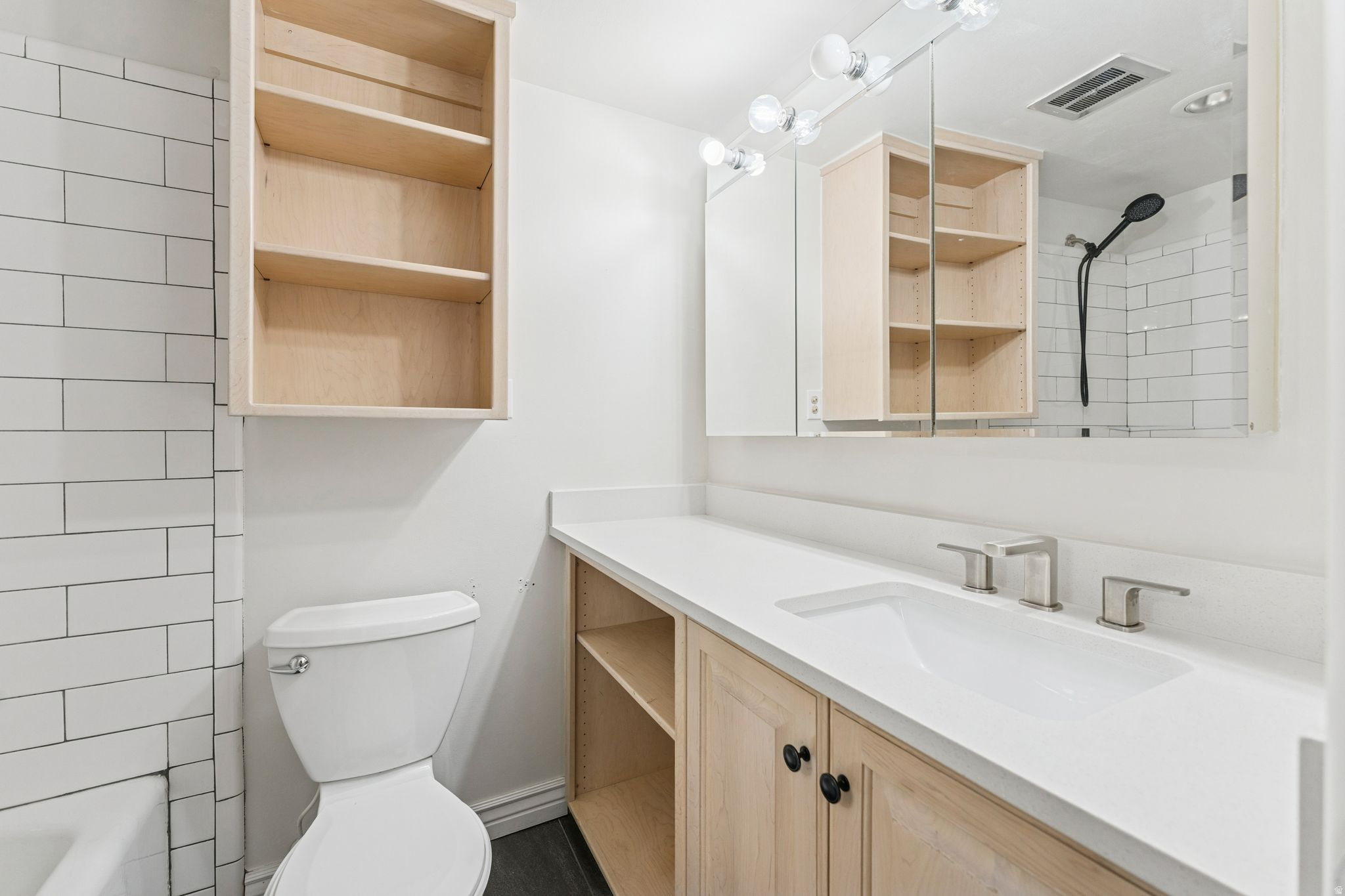 CAPITOL HILL - Residential