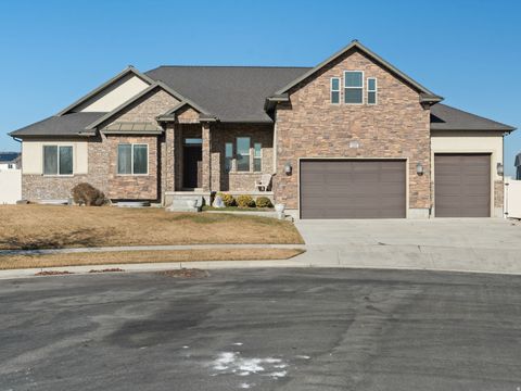 Photo of 12442 S LUZERNE CT, Herriman, UT 84096 (MLS # 2132413)