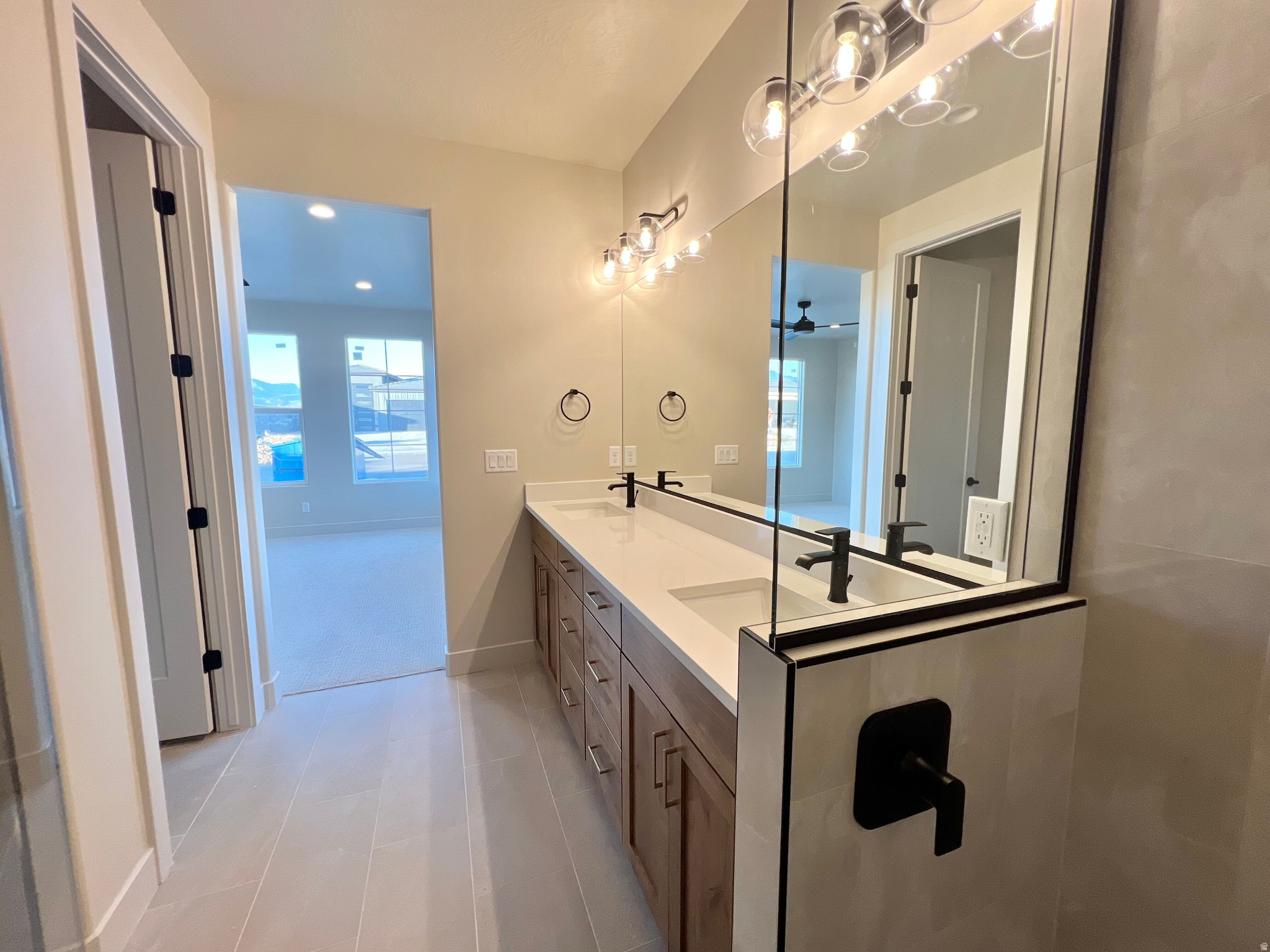 FALCON RIDGE - Residential