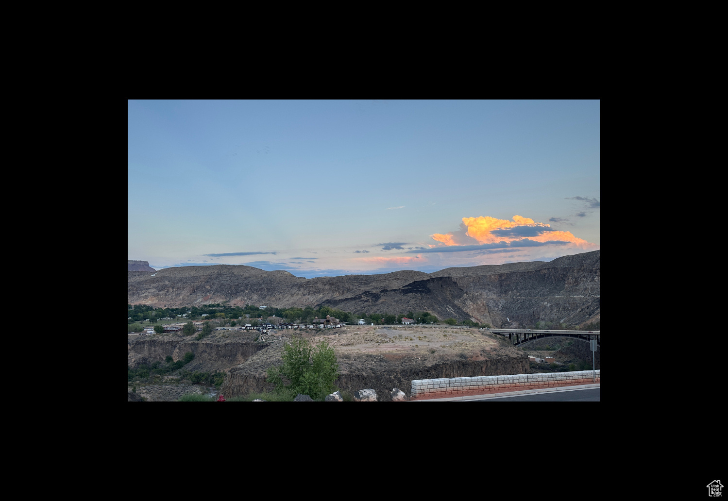 FALCON RIDGE - Residential