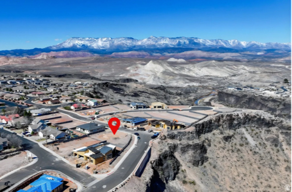 FALCON RIDGE - Residential