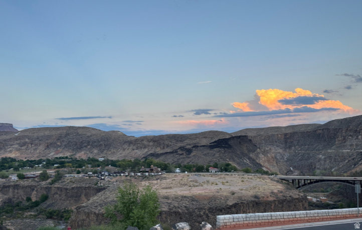 FALCON RIDGE - Residential