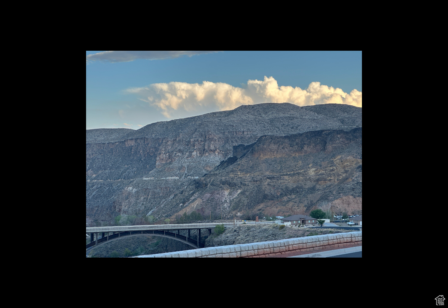 FALCON RIDGE - Residential