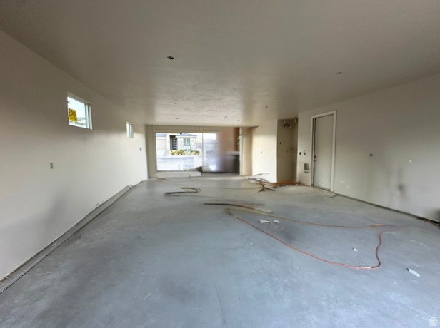 FALCON RIDGE - Residential